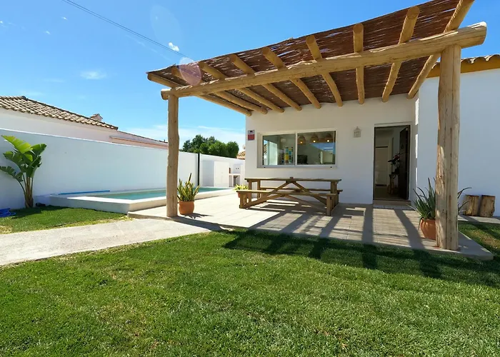 Preciosa Villa Independiente 100Metros Playa 10Personas, Free Parking, Fully Renovated Now