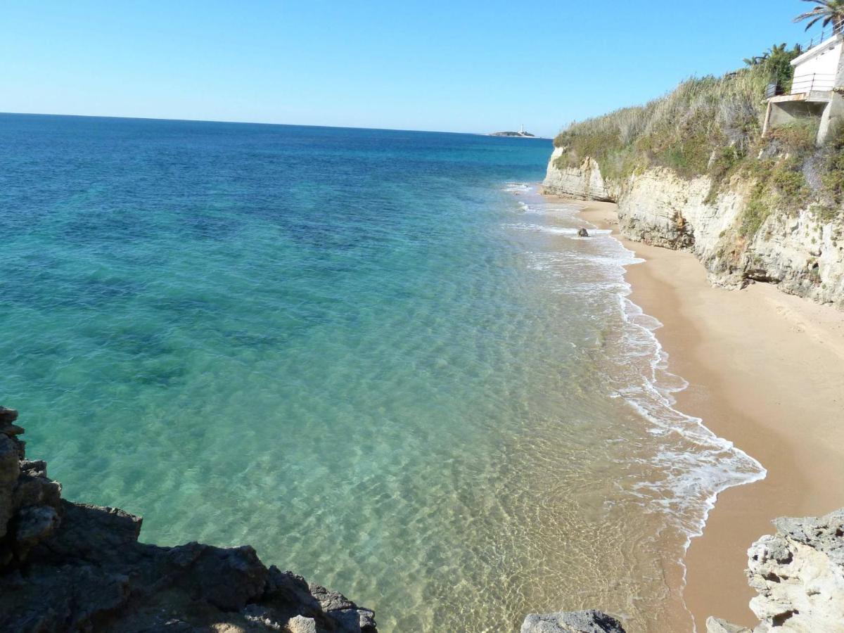 Preciosa Independiente 100metros Playa 10personas, Free Parking, Fully Renovated Now * Los Canos De Meca