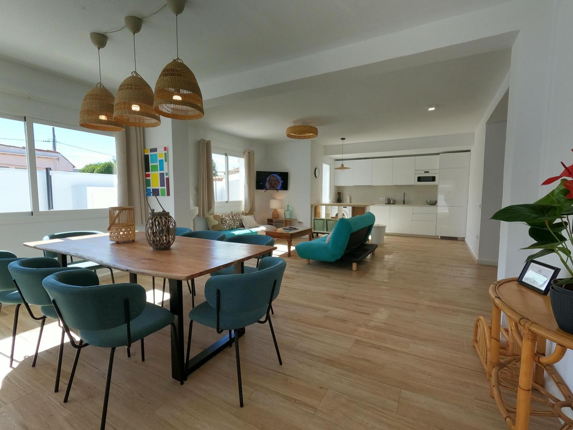 Preciosa Independiente 100metros Playa 10personas, Free Parking, Fully Renovated Now *