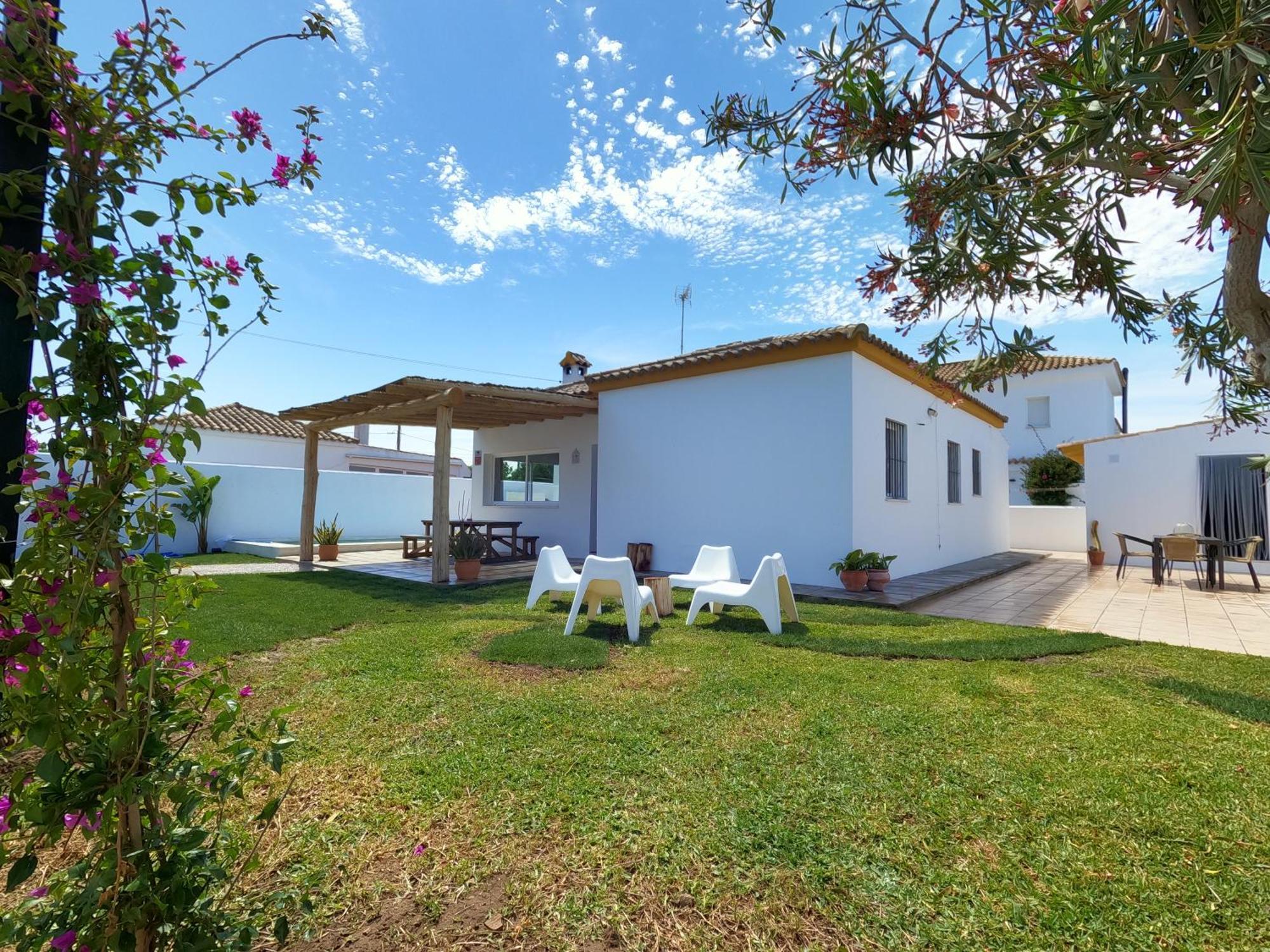 Holiday home Preciosa Independiente 100metros Playa 10personas, Free Parking, Fully Renovated Now